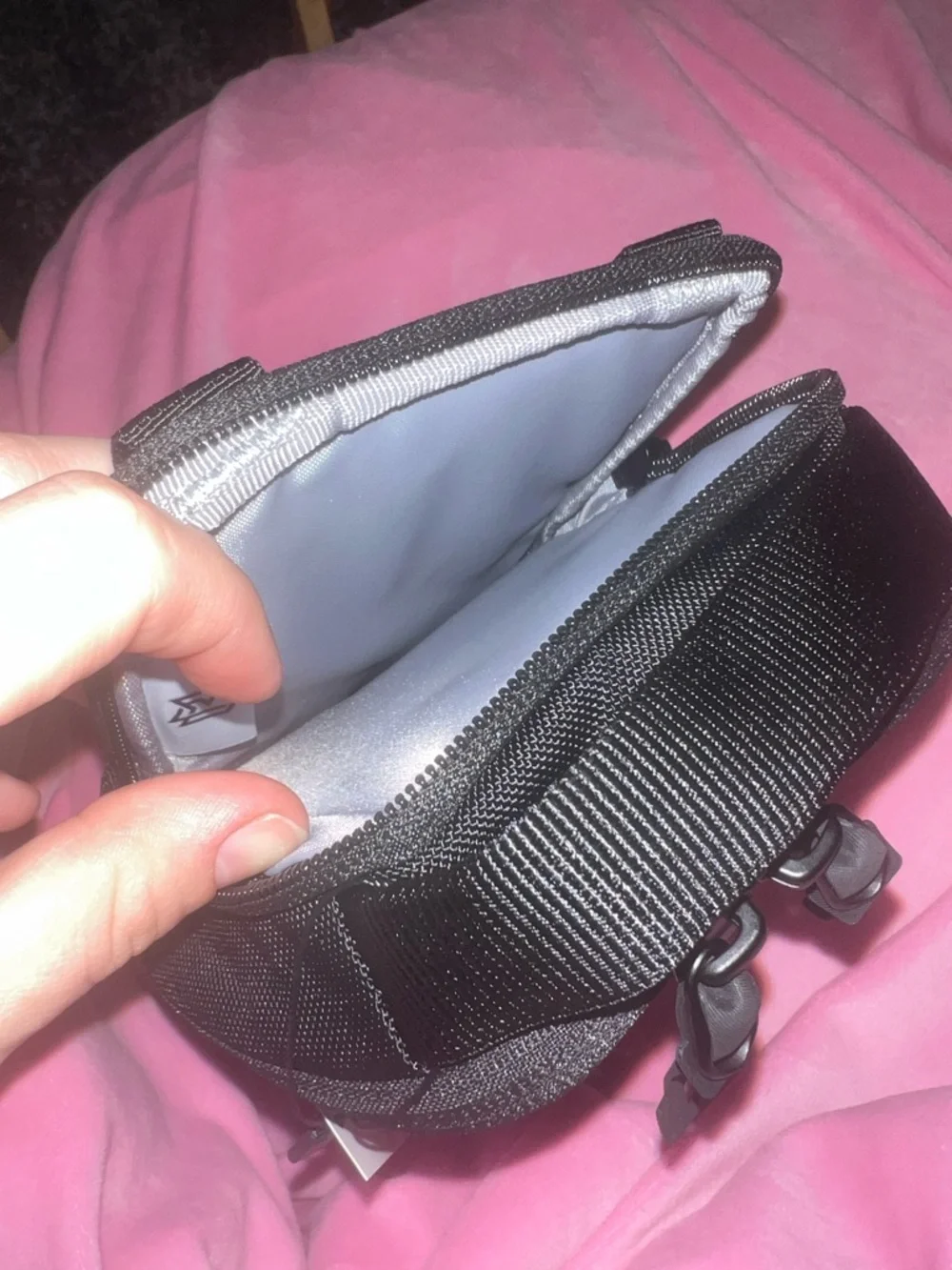 MAGNETIC CROSSBODY BAG - Picture 3 of 10